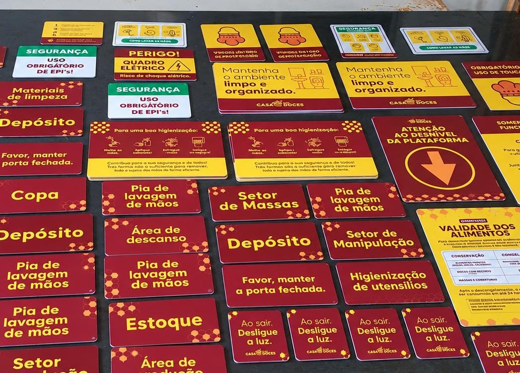 PLACAS PVC 02 — projeto da Triad Visual em Recife