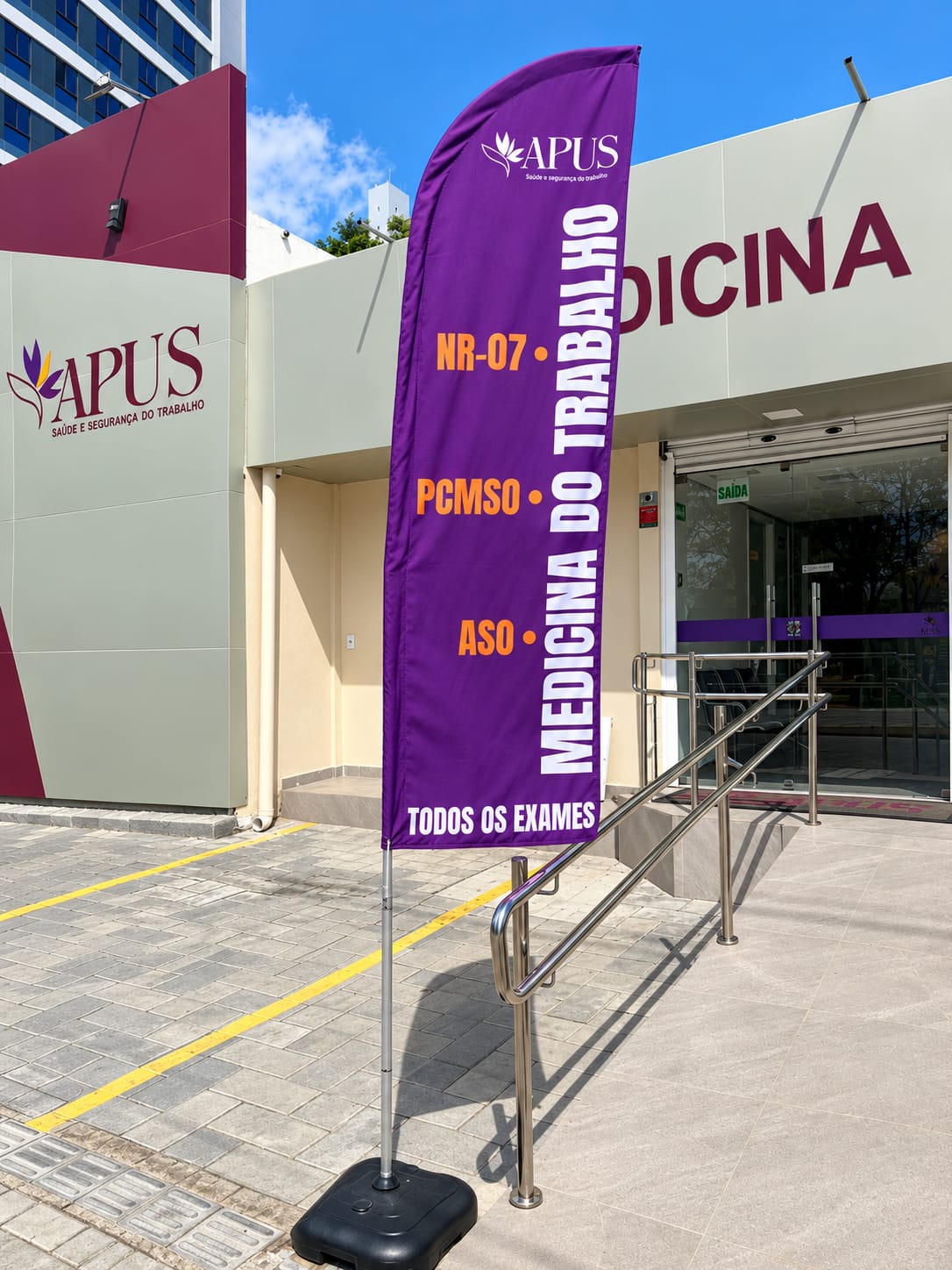 WIND BANNER 01 — projeto da Triad Visual em Recife